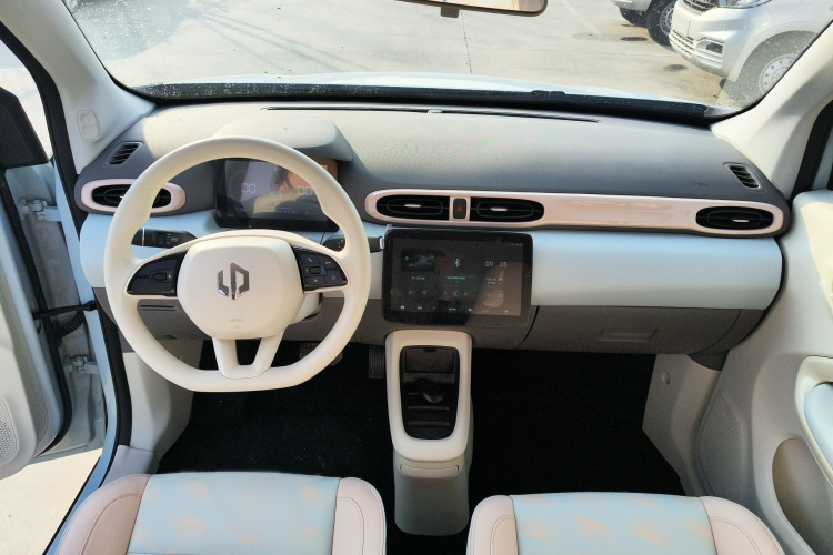 零跑汽车 零跑T03 2023款 310轻享版中控内饰7003