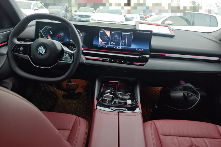 宝马5系 2024款 525Li 豪华套装中控内饰12