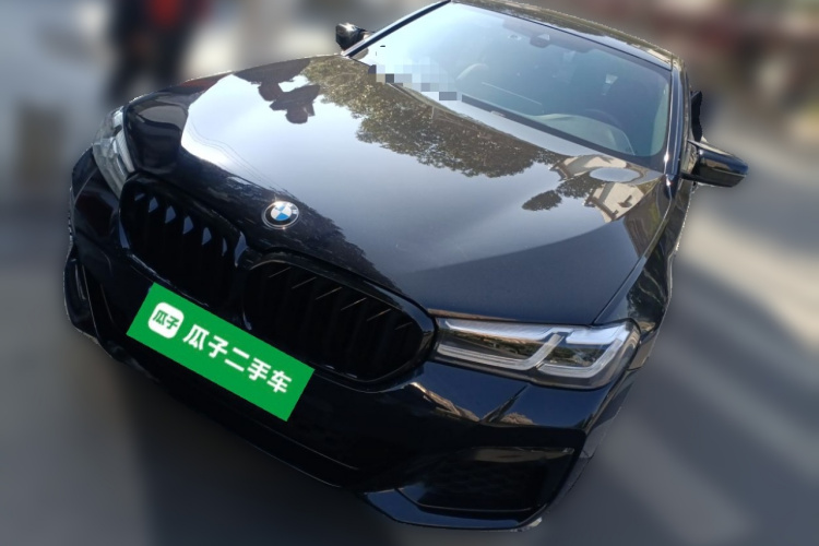 宝马5系 2022款 改款二 525Li M运动套装车身外观1