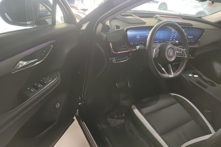 别克 2024款 昂科威S  25T 炫黑风尚版中控内饰7003