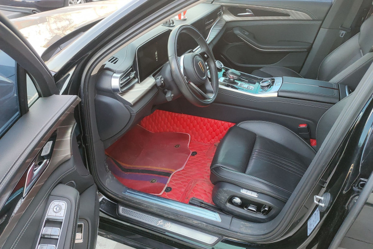 红旗H9 2020款 2.0T 智联旗享版中控内饰20