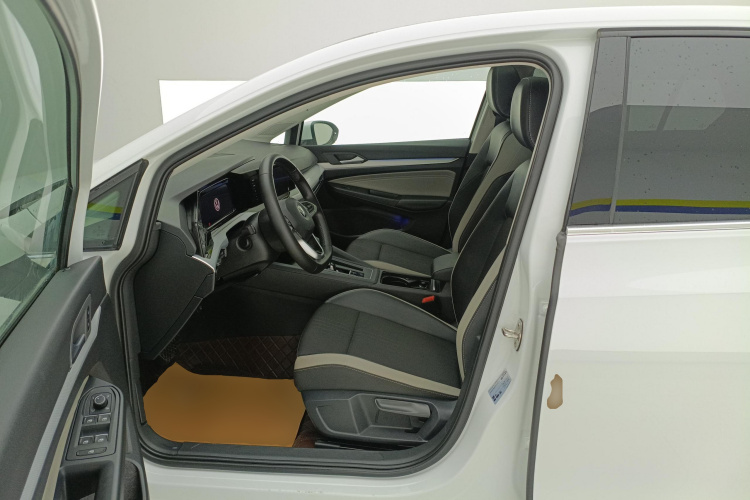 大众 高尔夫 2023款 改款 280TSI DSG Pro中控内饰19