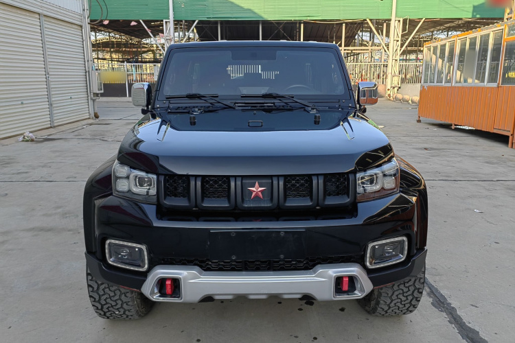 北京BJ40 2018款 PLUS 2.0T 自动四驱城市猎人版车身外观6001