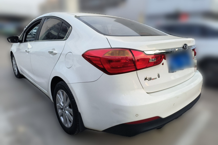 起亚K3 2015款 1.6L 自动GLS车身外观5