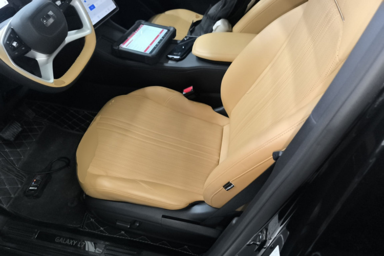 吉利银河 银河L7 2023款 1.5T 115km MAX局部细节19