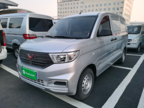 五菱汽车 五菱宏光V 2021款 1.5L劲取版封窗车LAR