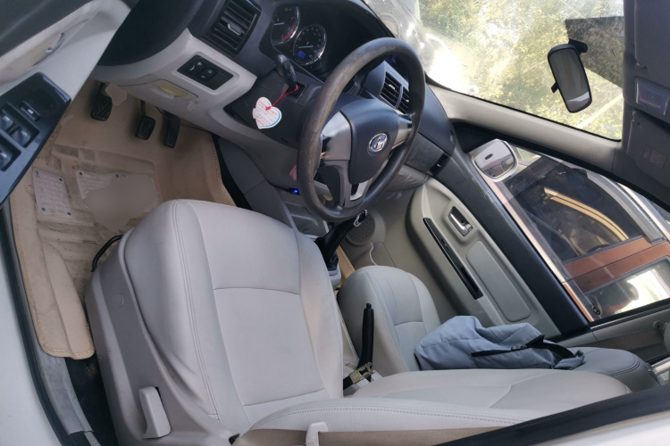 北汽昌河M50S 2015款 1.5L改款商务舱（板簧）DAM15DL中控内饰19