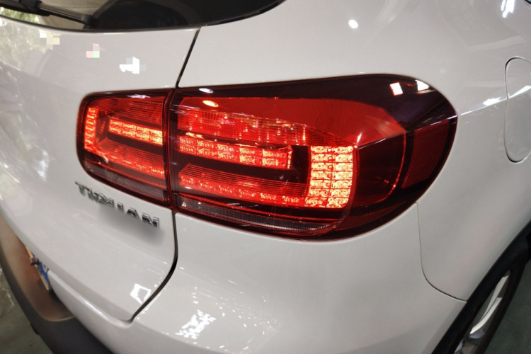 大众 途观 2017款 300TSI 自动两驱丝绸之路风尚版车身外观9