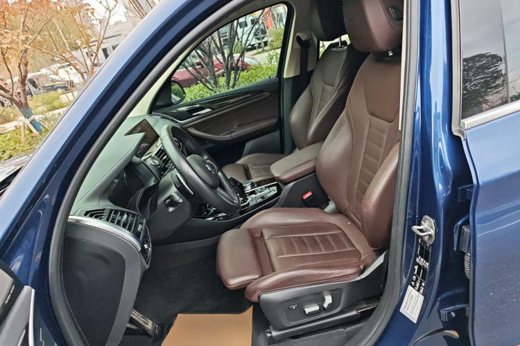 宝马X3 2020款  xDrive28i M运动套装局部细节19