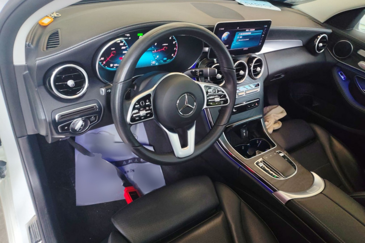 奔驰C级 2019款 C 260 L 4MATIC 运动版中控内饰7002