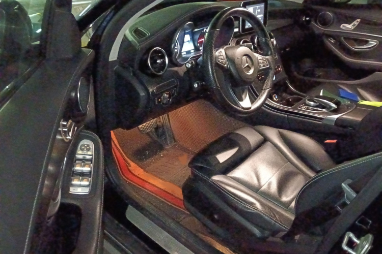 奔驰C级 2015款 C 180 L 运动型中控内饰7003