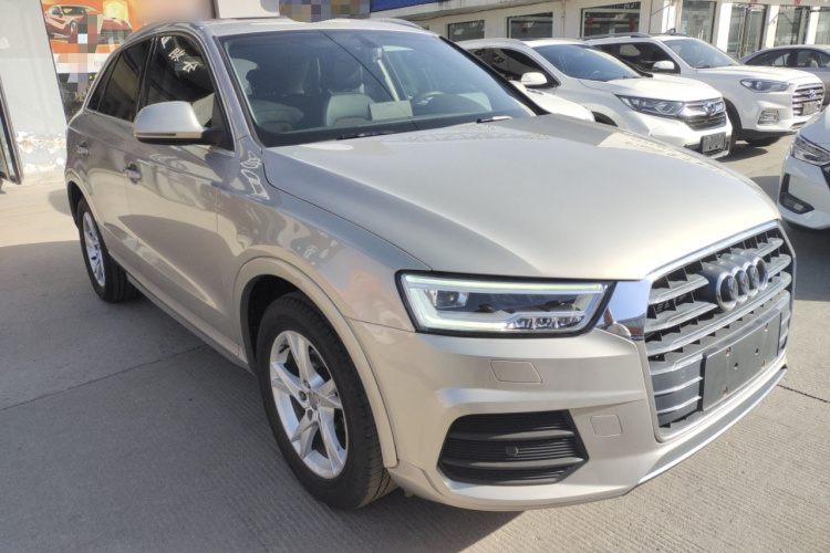 奥迪Q3 2018款 30周年年型 35 TFSI 时尚型车身外观3