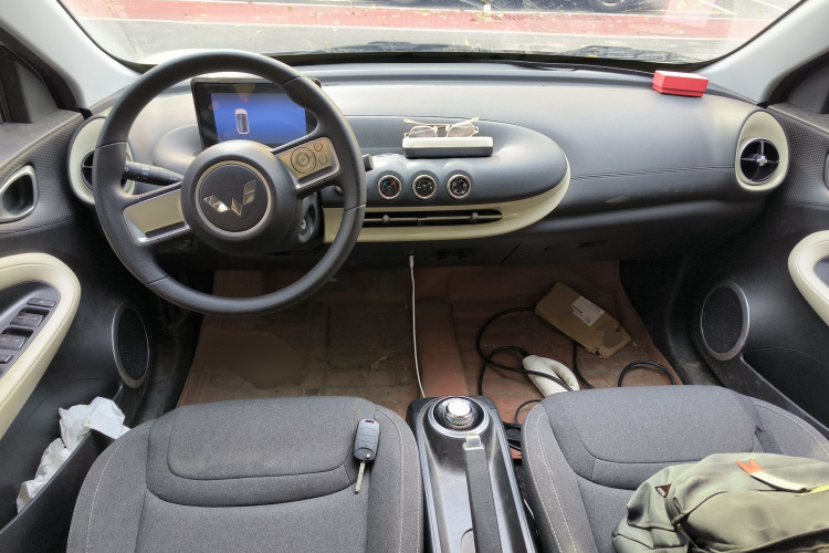 五菱汽车 五菱缤果 2023款 203km 轻享款中控内饰12