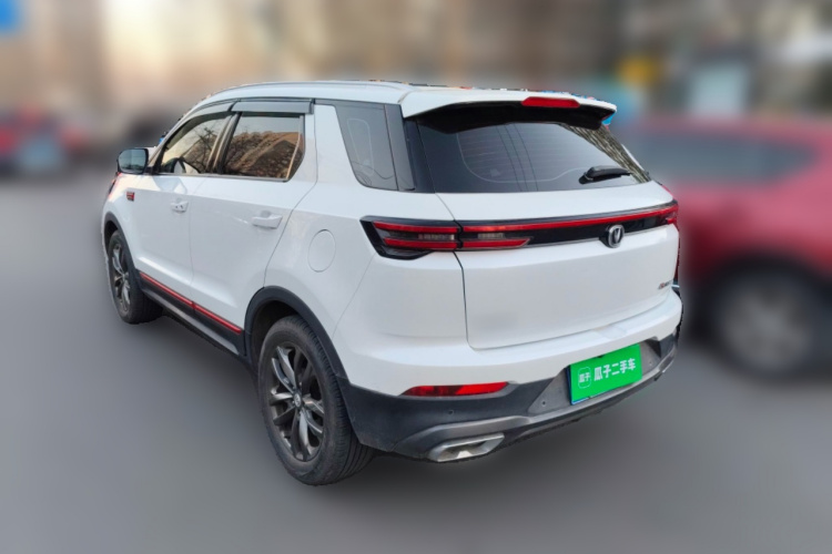 长安CS55PLUS 2021款 蓝鲸版 1.5T DCT豪华型车身外观5