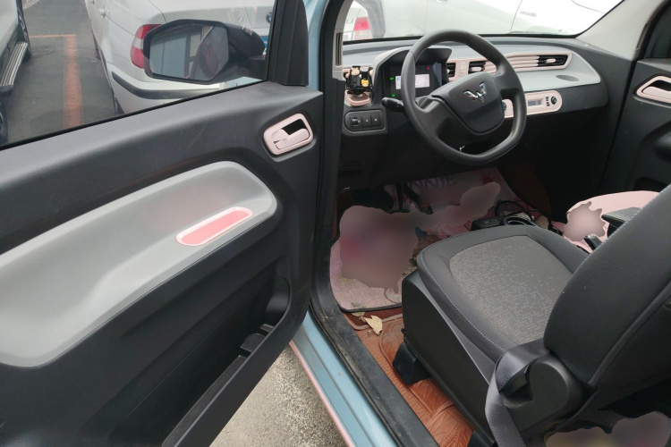 五菱汽车 宏光MINIEV 2022款 轻松款 三元锂中控内饰20