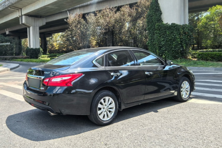 日产 天籁 2018款 2.0L XL 智进版车身外观6006