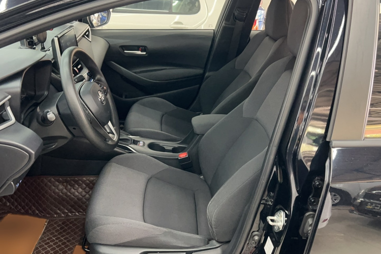 丰田 雷凌 2019款 185T CVT豪华版 国VI局部细节19