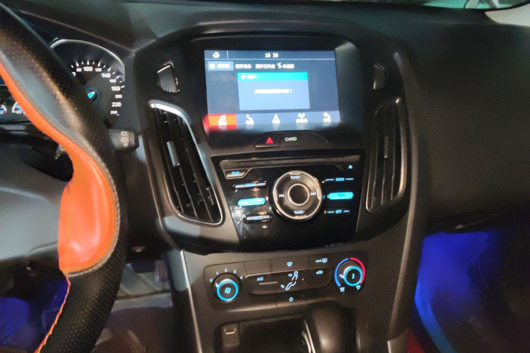 福特 福克斯 2018款 两厢经典 1.6L 自动舒适型智行版局部细节16