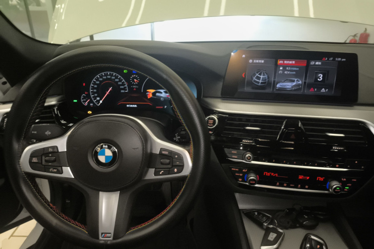 宝马5系(进口) 2019款 525i M运动套装中控内饰12