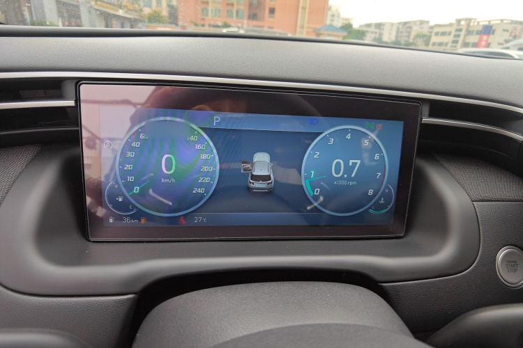 现代 2021款 途胜L 1.5T DCT LUX尊贵版局部细节14