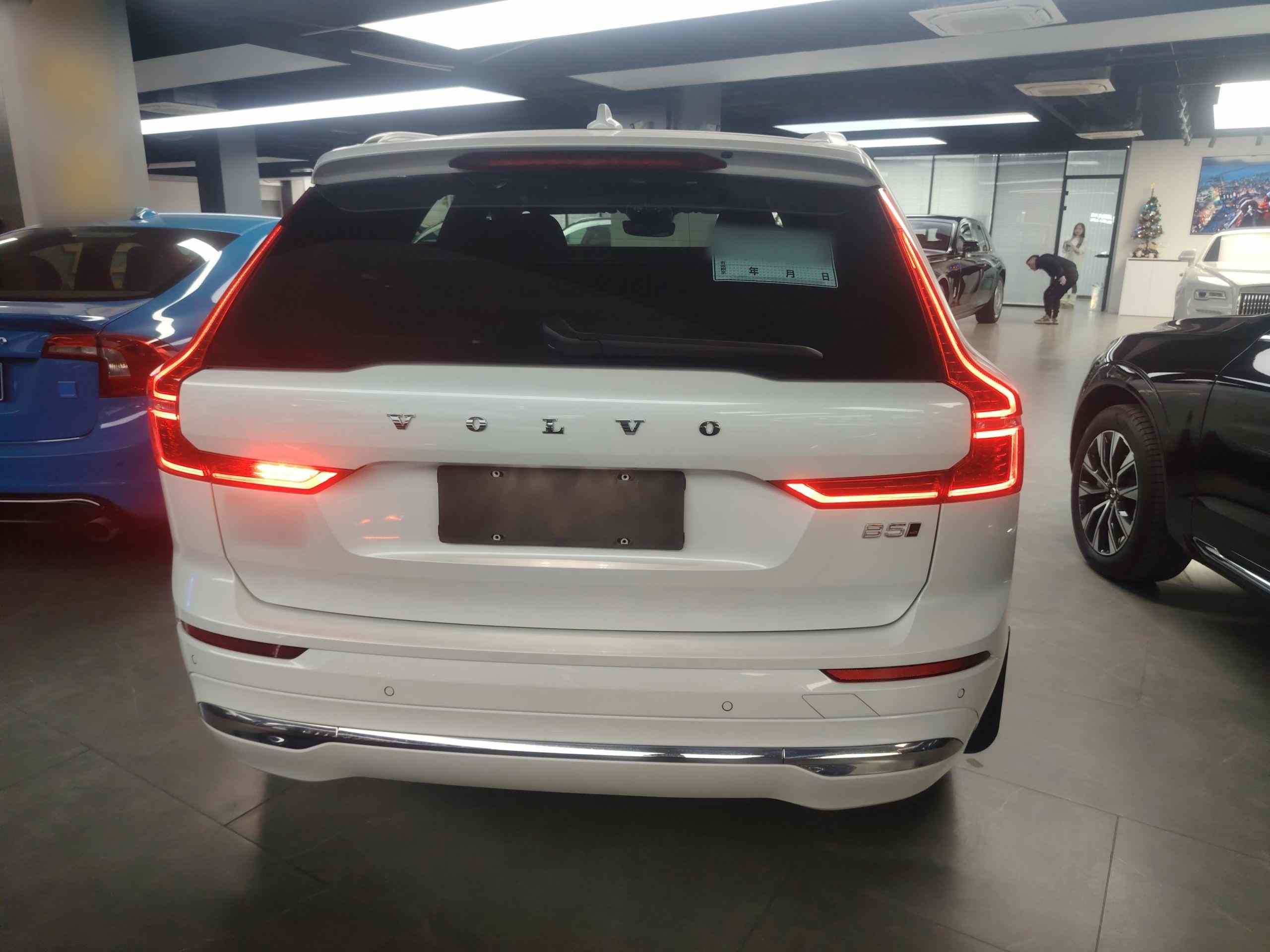 沃尔沃XC60 2024款 B5 四驱智远豪华版(5)