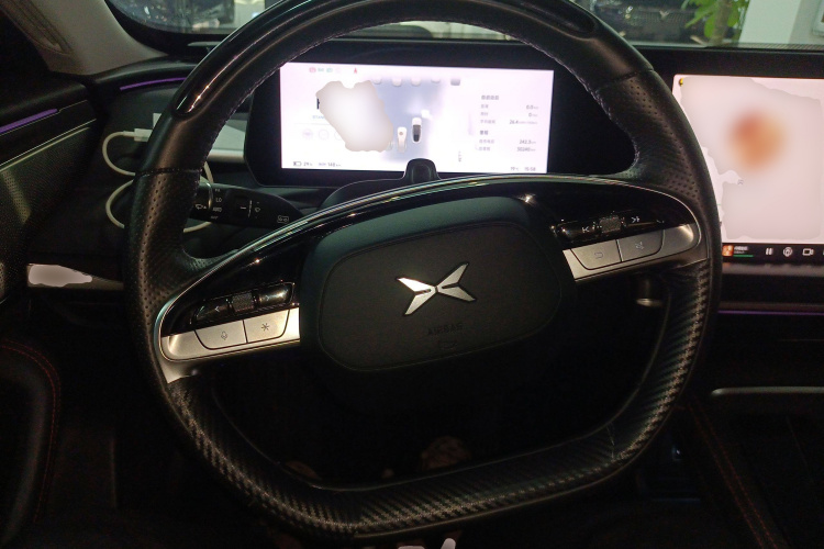 小鹏P7 2023款 P7i 610 Max 性能版中控内饰13