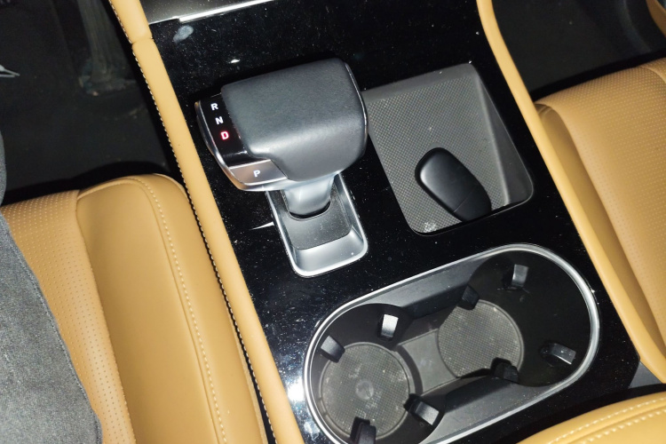 理想汽车 理想ONE 2020款 增程6座版局部细节18