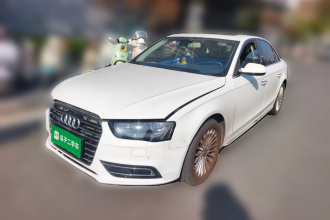 奥迪A4L 2016款 35 TFSI 典藏版 自动标准型