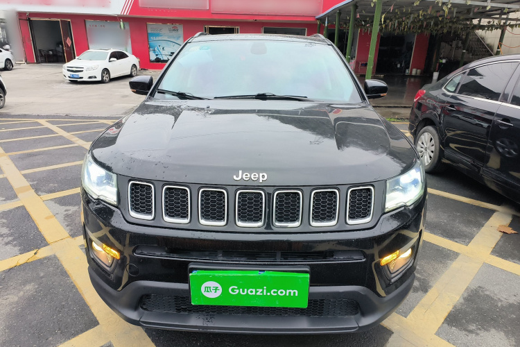 Jeep 指南者 2017款 200T 自动家享版车身外观2
