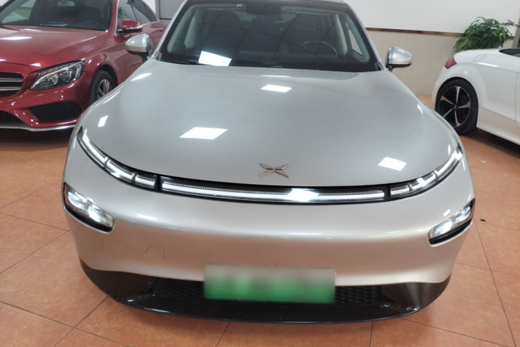 小鹏P7 2022款 480N+车身外观6001