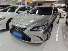 雷克萨斯ES 2023款 200 卓越版