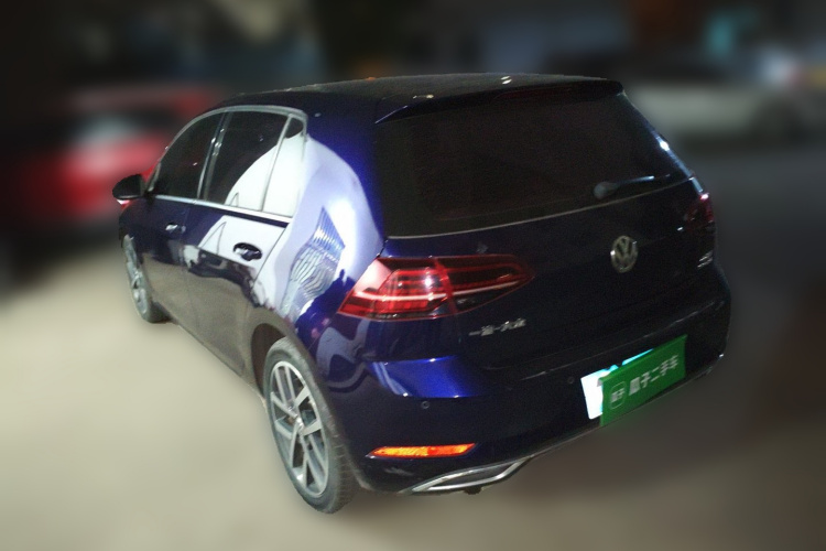 大众 高尔夫 2018款  230TSI 自动豪华型车身外观5