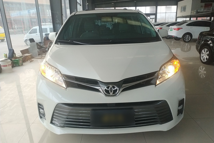 丰田Sienna（平行进口） 车身外观2