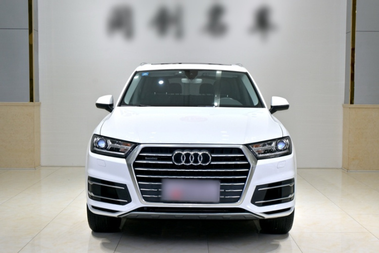奥迪Q7 2016款 40 TFSI 舒适型车身外观6001
