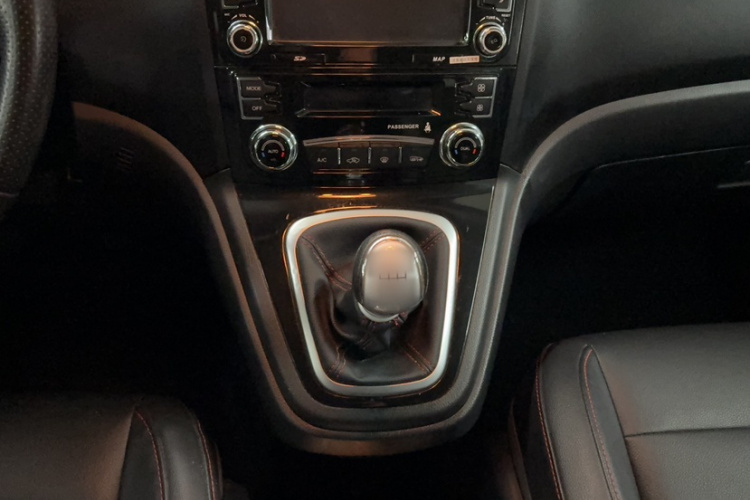 哈弗H6 2016款 升级版 1.5T 手动两驱精英型中控内饰7007