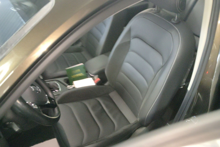 大众 途观L 2017款 330TSI 自动两驱豪华版局部细节19