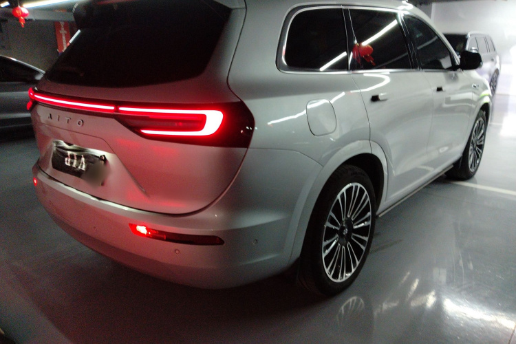 鸿蒙智行 问界M7 2024款 1.5T 智驾四驱Max版 5座车身外观6005