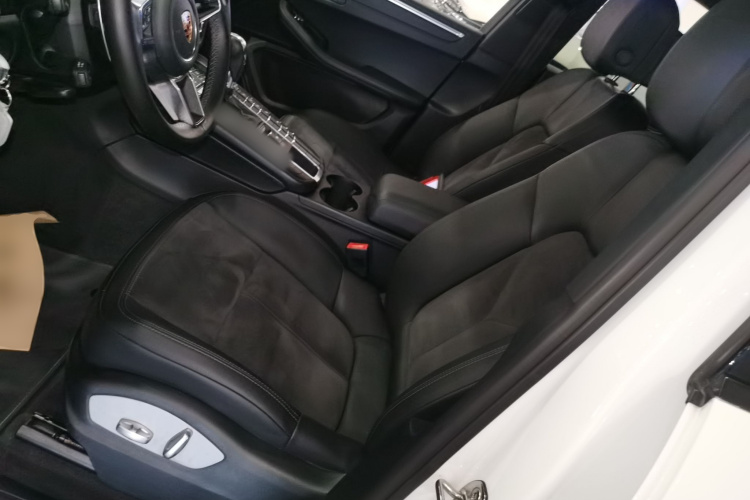 保时捷 2018款 Macan 2.0T中控内饰19