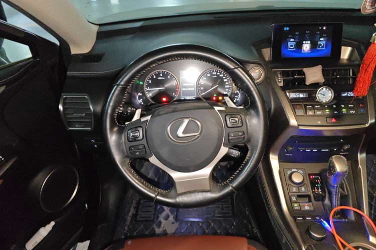 雷克萨斯NX 2015款 200t 全驱 锋尚版中控内饰13