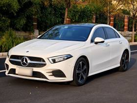 奔驰A级 2022款 改款三 A 200 L 运动轿车时尚型