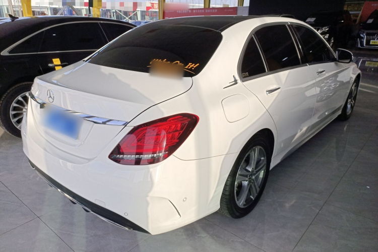 奔驰C级 2019款 C 260 L 运动版车身外观6005