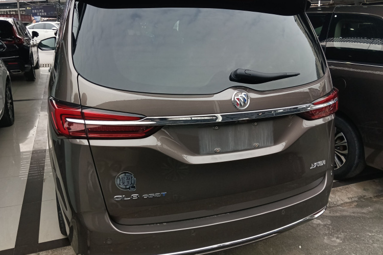 别克GL8 2023款 陆上公务舱 652T 豪华型车身外观6004