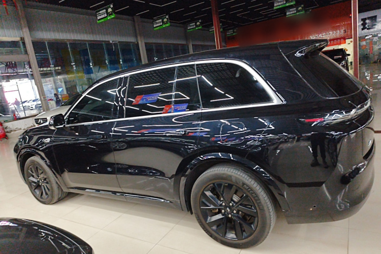 理想汽车 理想L8 2023款 Pro车身外观4