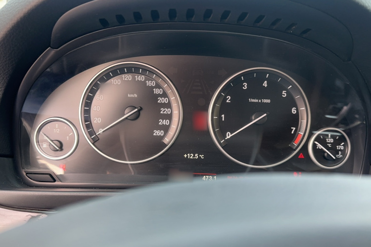 宝马5系 2014款 525Li 豪华设计套装局部细节14