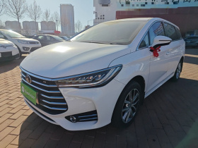 比亚迪 宋MAX 2019款 1.5T 手动智联睿逸天窗型 6座 国VI