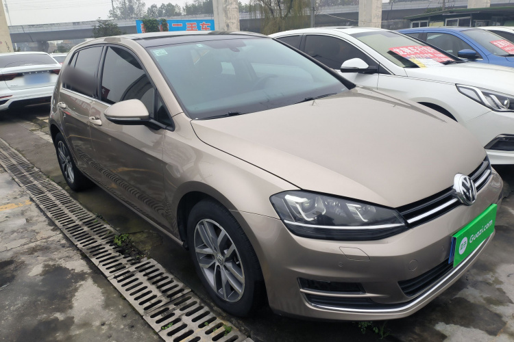 大众 高尔夫 2014款 1.4TSI 自动旗舰型车身外观3