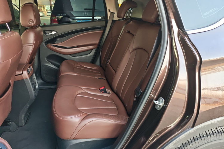 别克 昂科威 2021款 532T 两驱精英型中控内饰7004