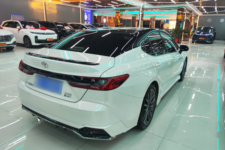 丰田 凯美瑞 2024款 双擎 2.0HXS 运动Plus版车身外观6005