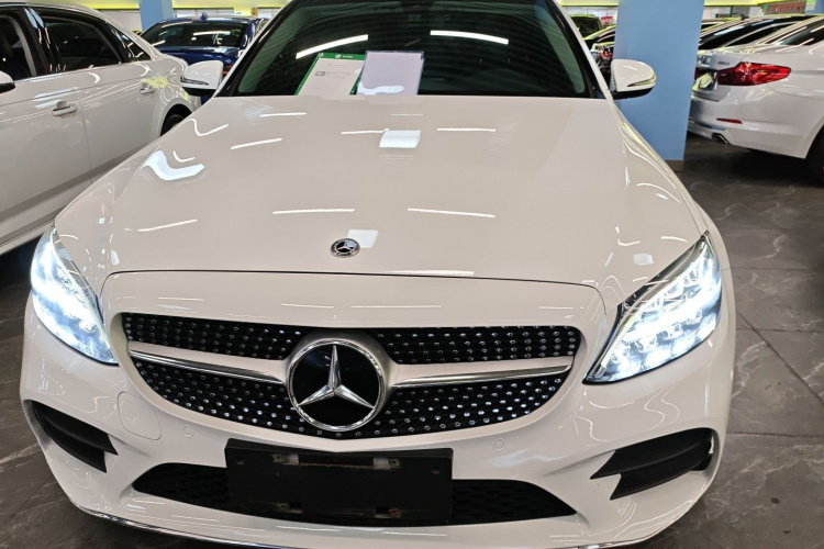 奔驰C级 2021款 C 200 L 时尚型运动版车身外观2