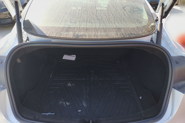 特斯拉 Model 3 2023款 后轮驱动版局部细节23